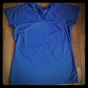 🌸2/$10🌸
 Athletic V-Neck Top *Like New*